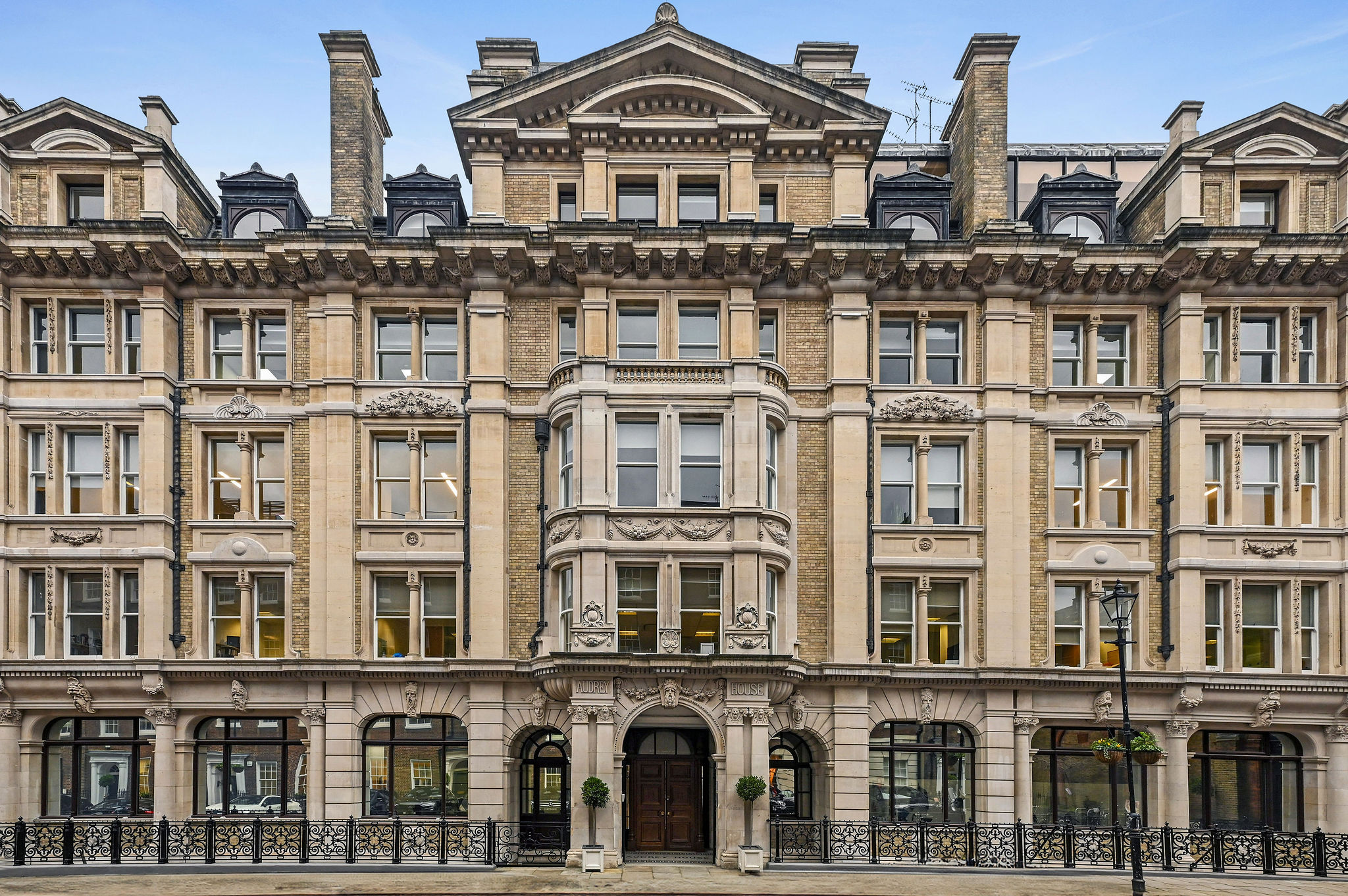 Offices to rent in West end
